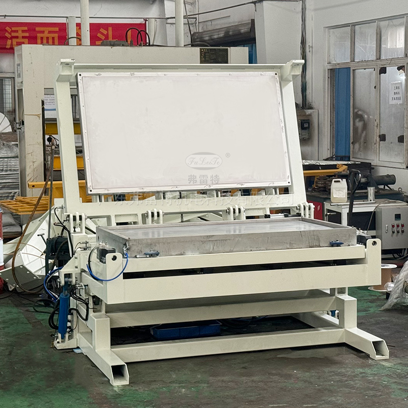 大型減震墊發(fā)泡模具